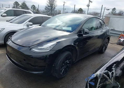 2023 Tesla Model Y Awd/Long Range Dual Motor All-Wheel Drive из США, поврежденный, VIN 7SAYGDEE0PA098842